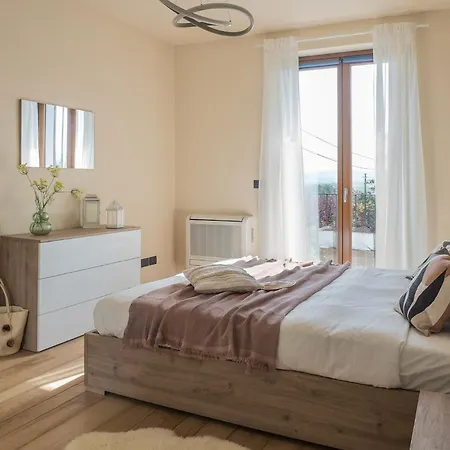 Casa Di Pina - Iris - Dalia Monforte dʼAlba