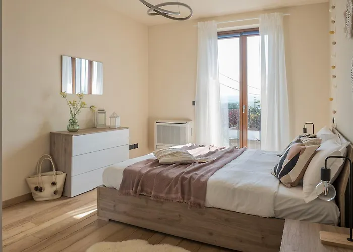 Casa Di Pina - Iris - Dalia Monforte dʼAlba